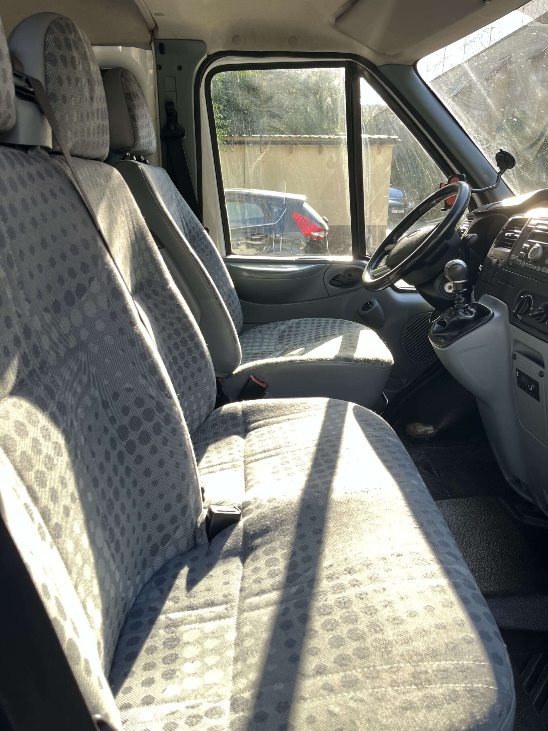 samochód transportowy środek wnętrze